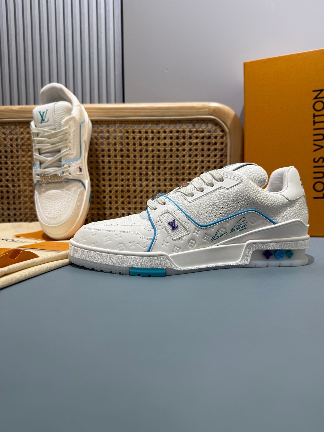 Sneakers Trainer 'Blanc Bleu Glacier' — vue 24