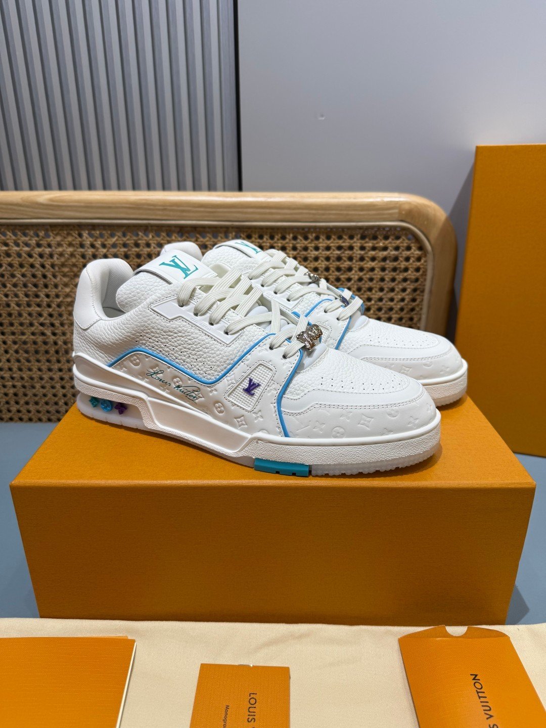 Sneakers Trainer 'Blanc Bleu Glacier' — vue 27