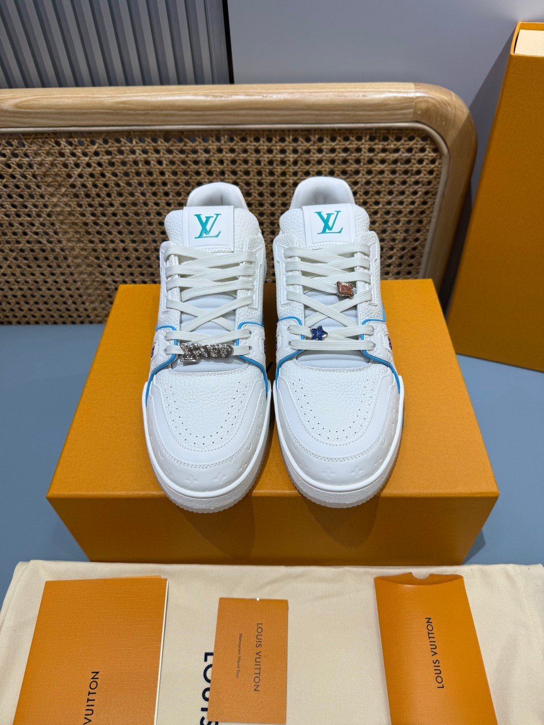 Sneakers Trainer 'Blanc Bleu Glacier' — vue 29