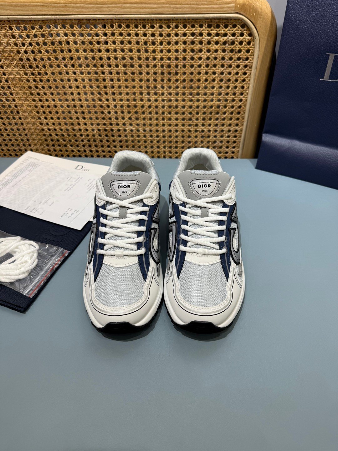 Sneakers B30 'Blanc et Gris' — vue 17