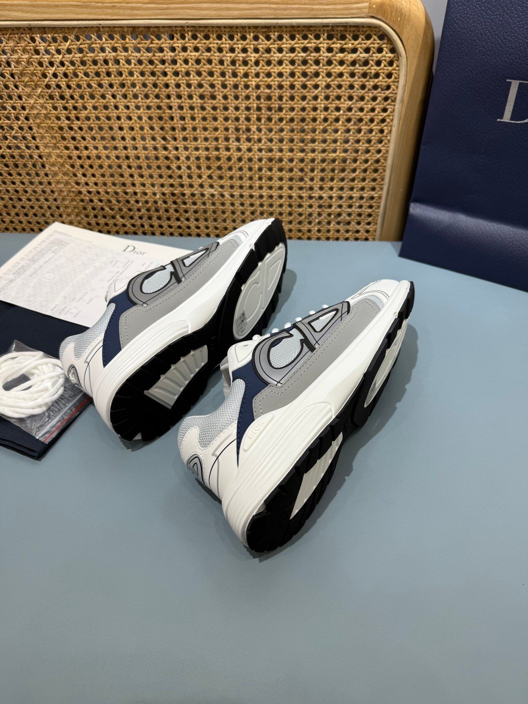 Sneakers B30 'Blanc et Gris' — vue 22