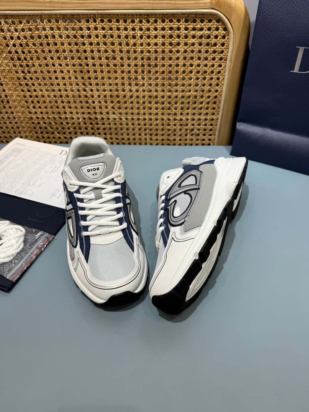 Sneakers B30 'Blanc et Gris' — vue 25