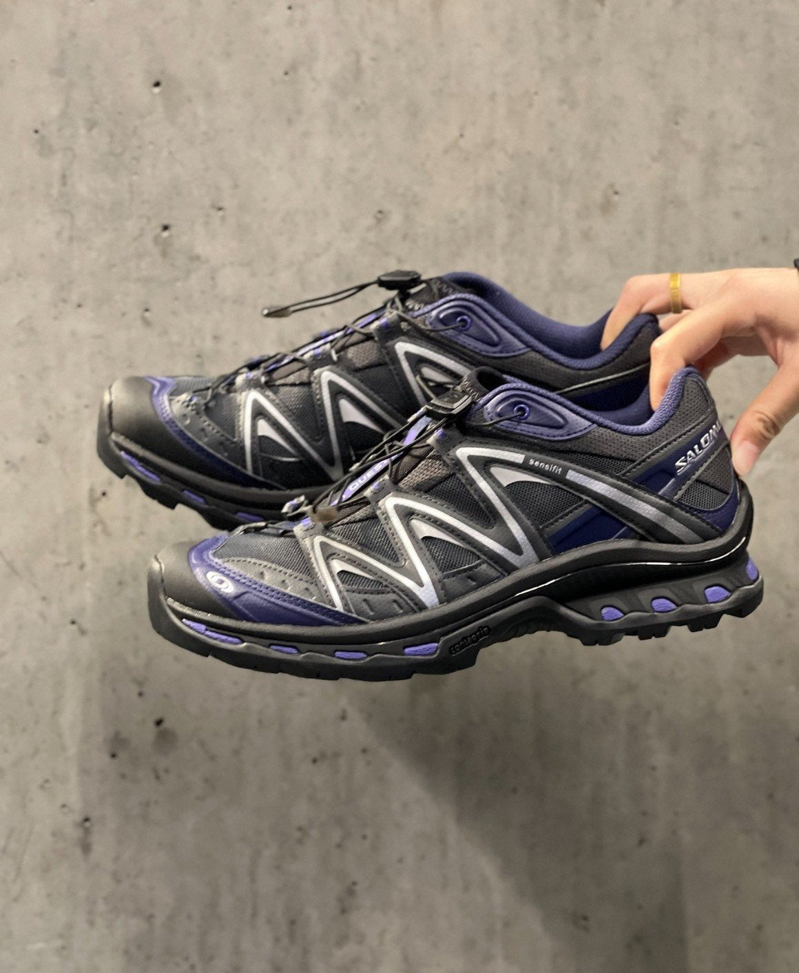Sneakers XT-6 'Black Purple' — vue 11