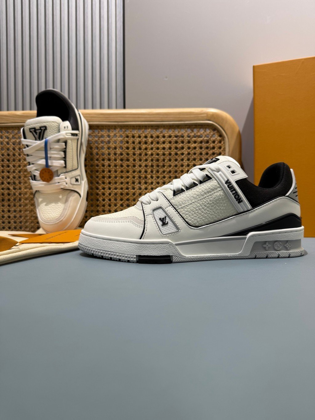 Sneakers Trainer 'Blanc Noir Liseré' — vue 24