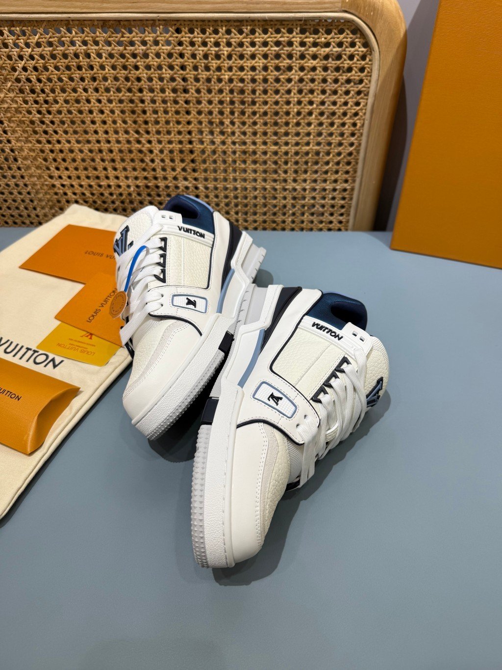 Sneakers Trainer 'Blanc Marine Liseré' — vue 14