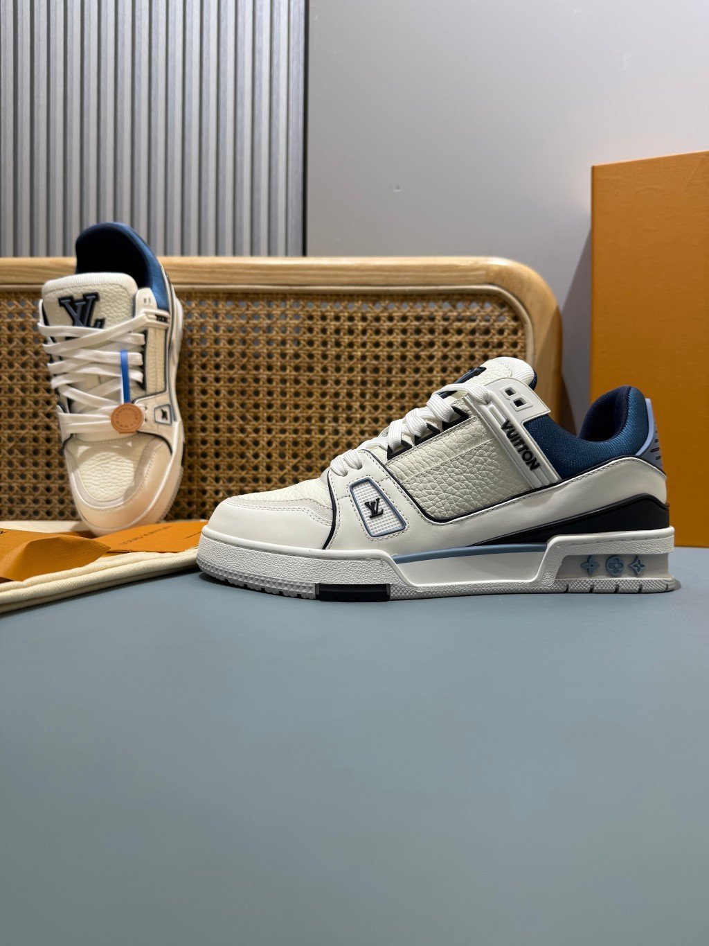 Sneakers Trainer 'Blanc Marine Liseré' — vue 24