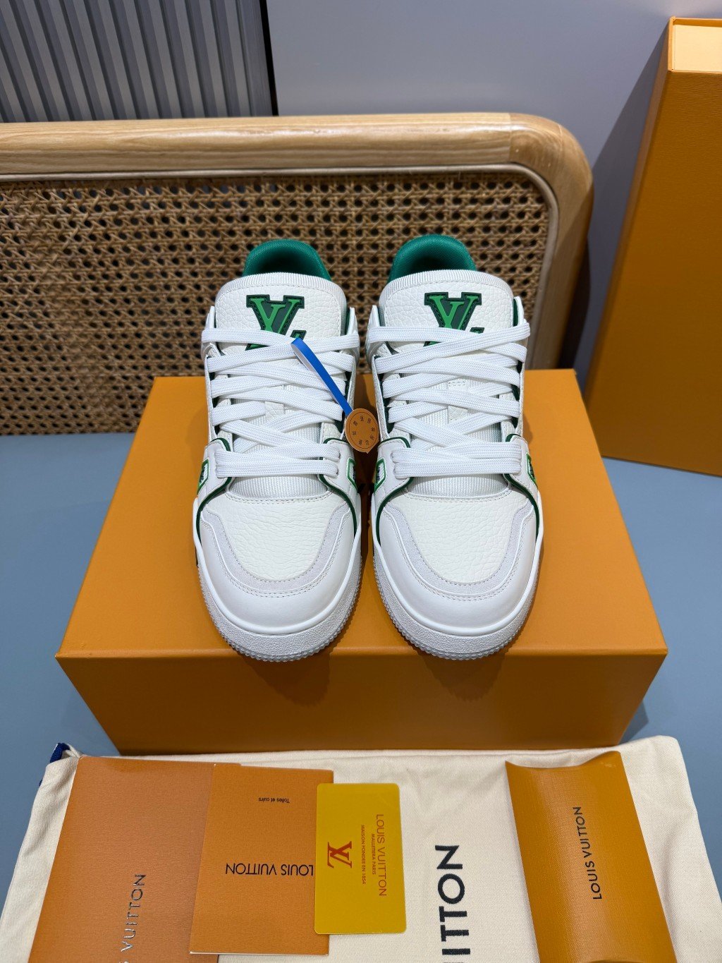 Sneakers Trainer 'Blanc Vert Liseré' — vue 4