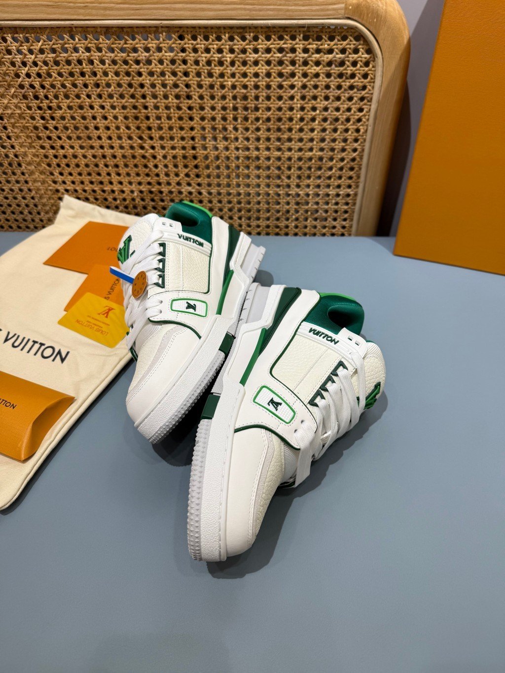 Sneakers Trainer 'Blanc Vert Liseré' — vue 15