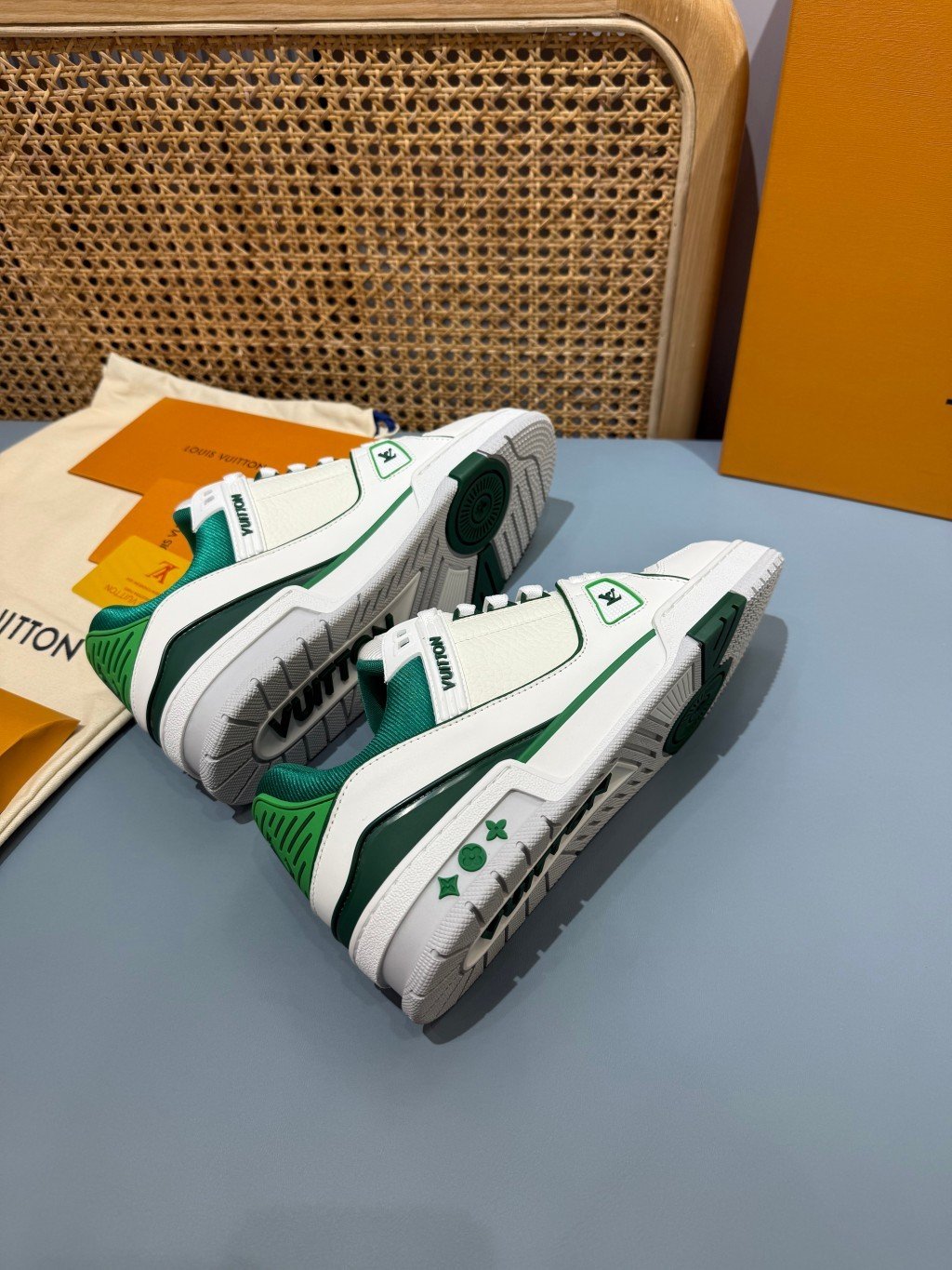 Sneakers Trainer 'Blanc Vert Liseré' — vue 23