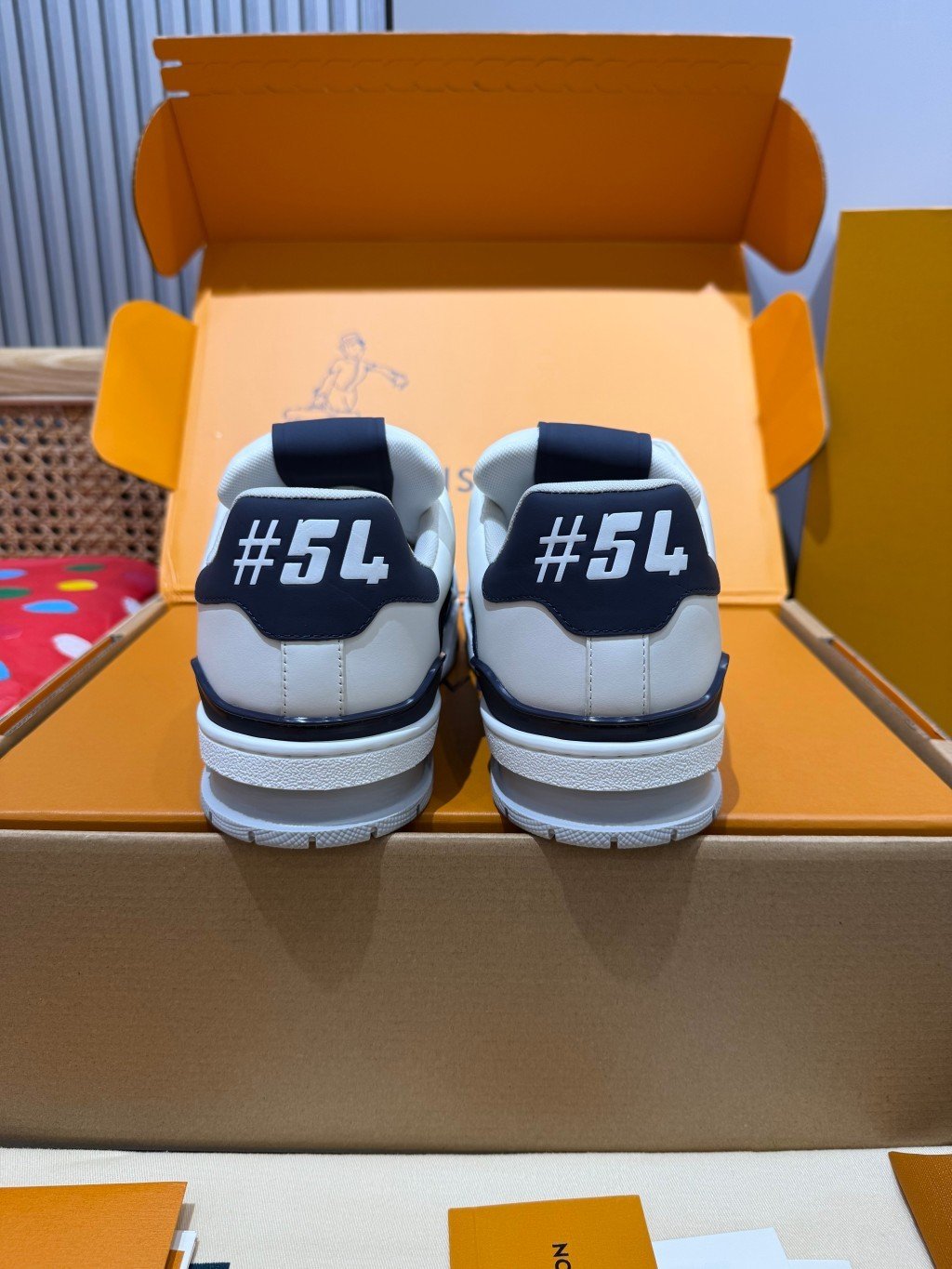 Sneakers Trainer 'Blanc Noir Zébré' — vue 3