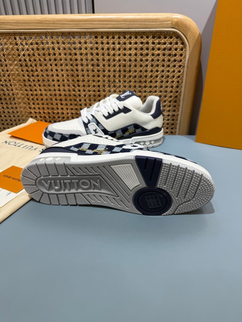 Sneakers Trainer 'Blanc Noir Zébré' — vue 18