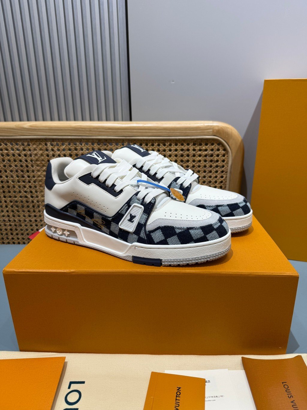Sneakers Trainer 'Blanc Noir Zébré' — vue 27