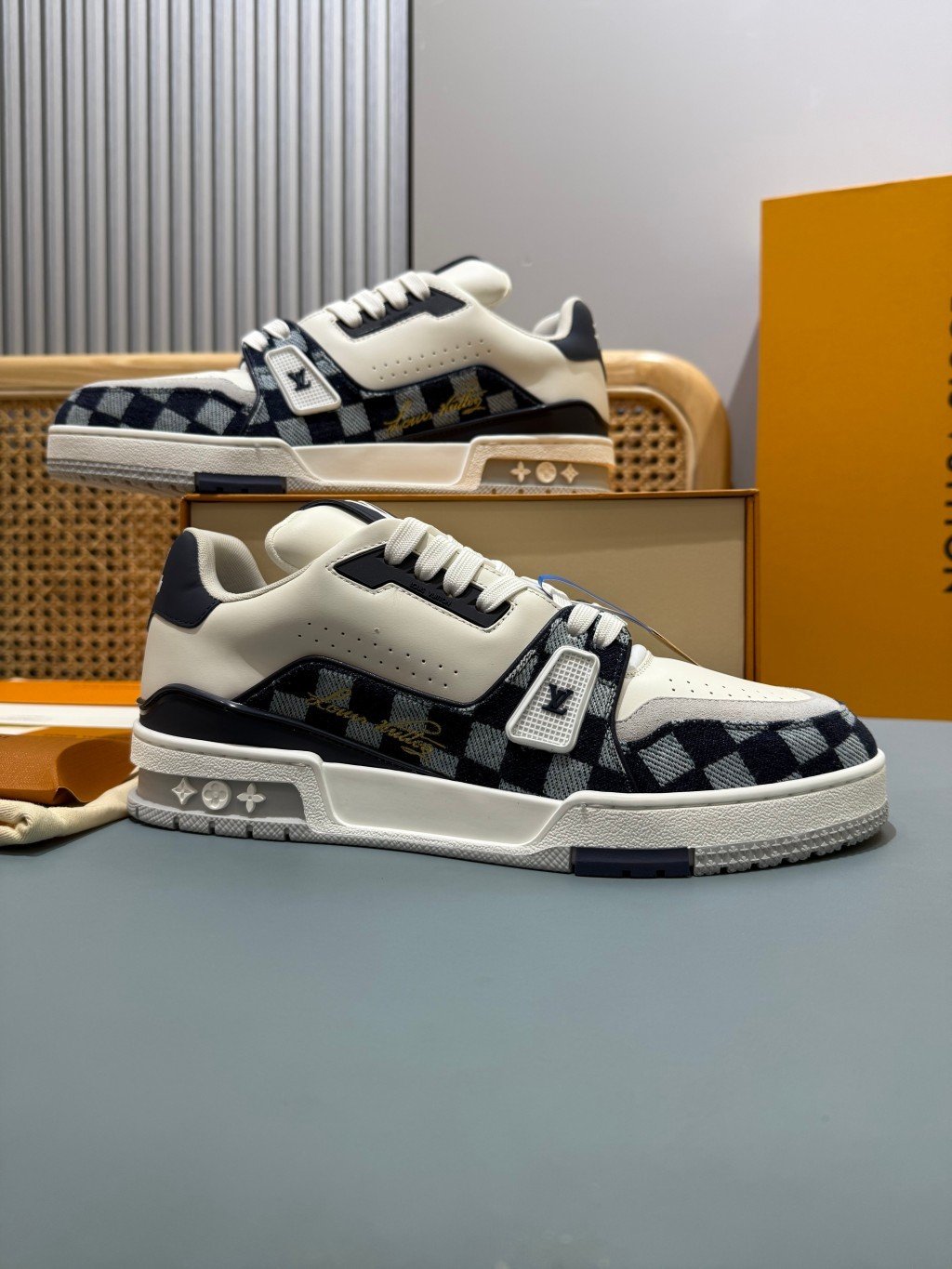 Sneakers Trainer 'Blanc Noir Zébré' — vue 30