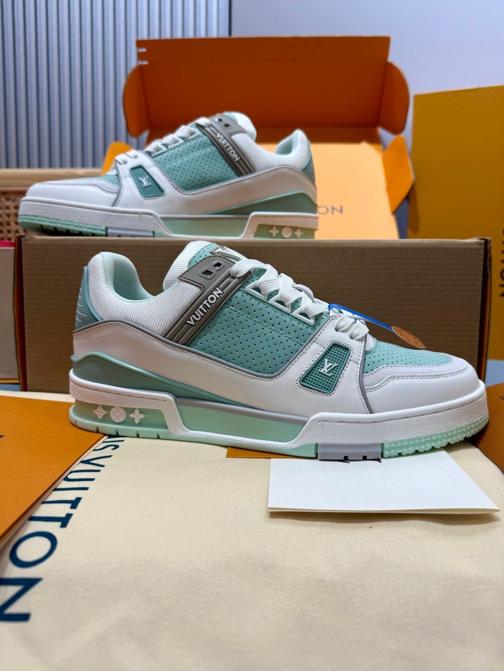 Sneakers Trainer 'Blanc Vert Menthe' — vue 2