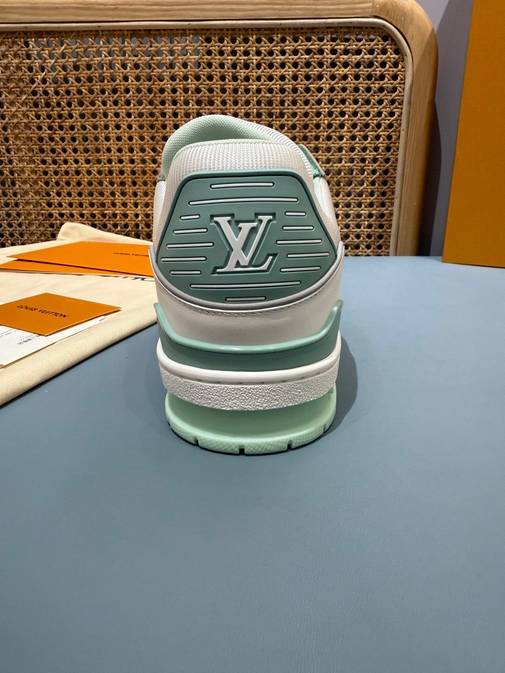 Sneakers Trainer 'Blanc Vert Menthe' — vue 9