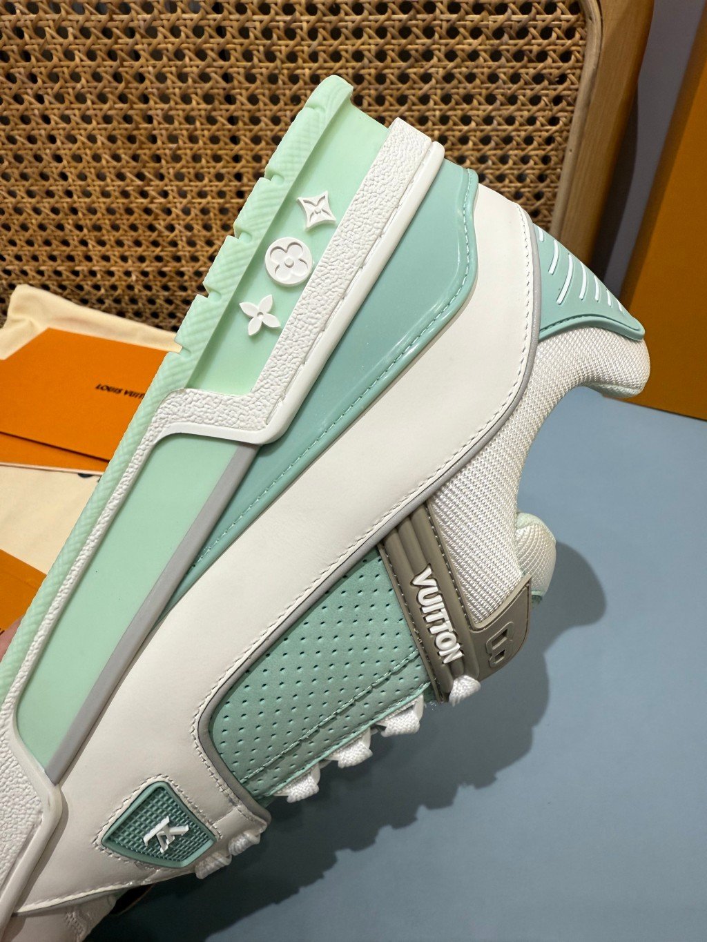 Sneakers Trainer 'Blanc Vert Menthe' — vue 11