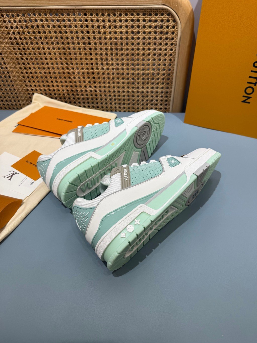Sneakers Trainer 'Blanc Vert Menthe' — vue 22