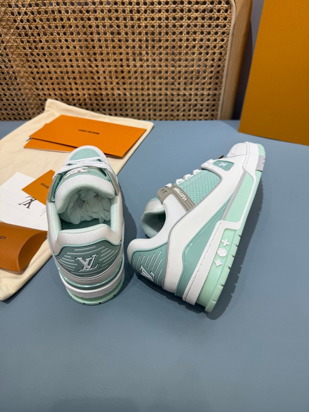 Sneakers Trainer 'Blanc Vert Menthe' — vue 23