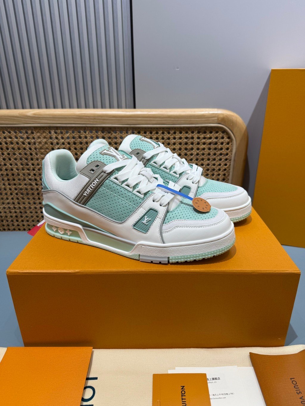Sneakers Trainer 'Blanc Vert Menthe' — vue 27