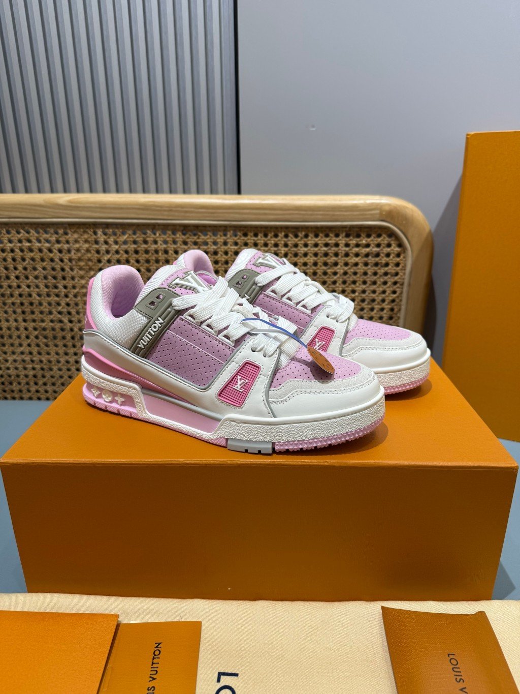 Sneakers Trainer 'Blanc Rose Pastel' — vue 27