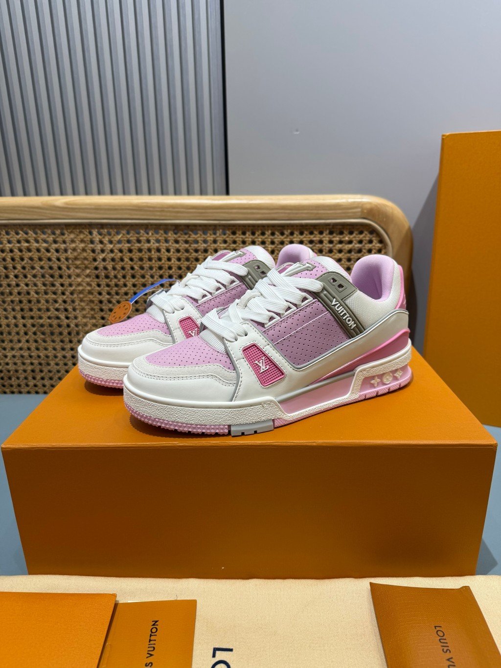 Sneakers Trainer 'Blanc Rose Pastel' — vue 28