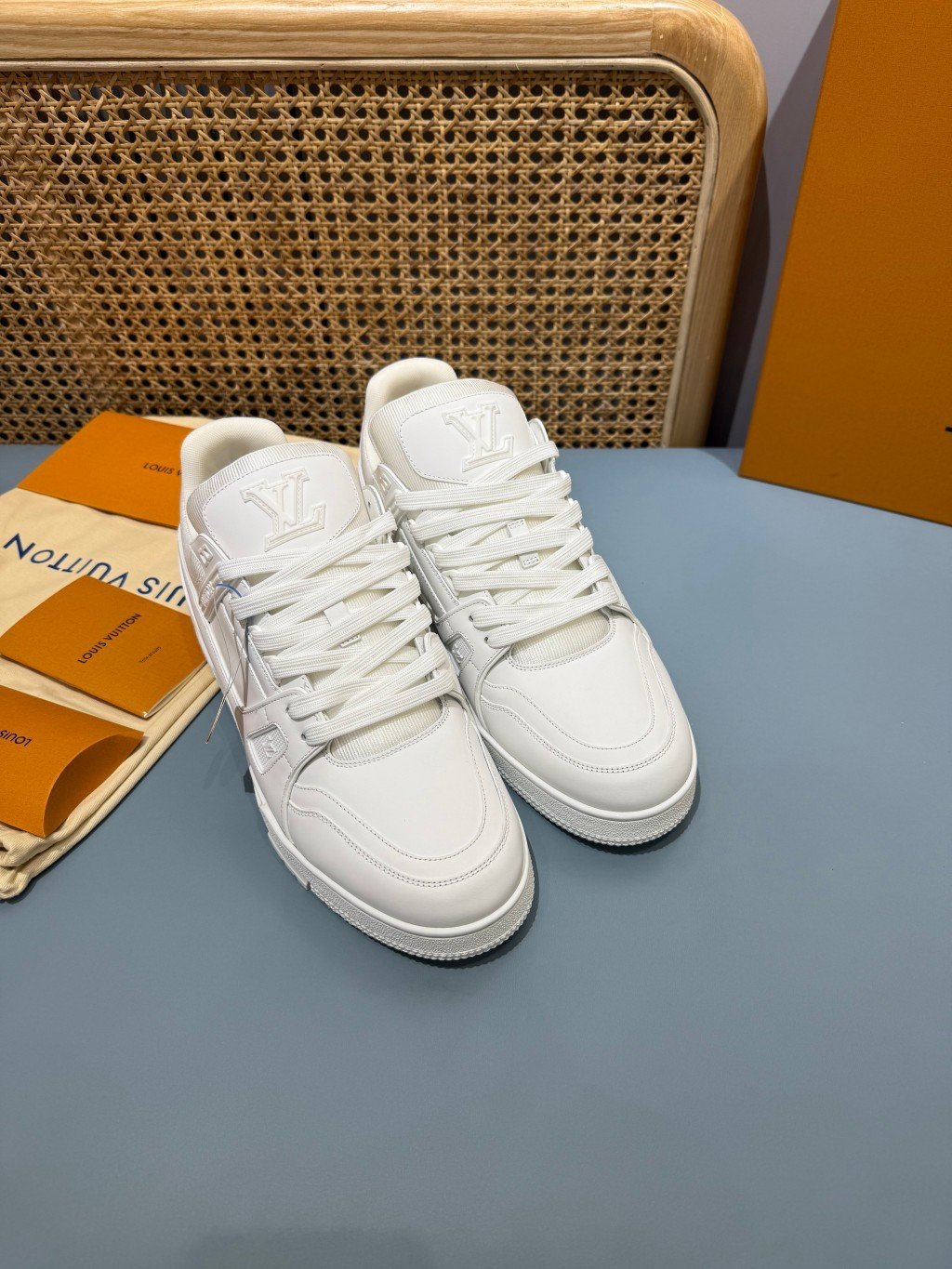 Sneakers Trainer 'Blanc Perle' — vue 17
