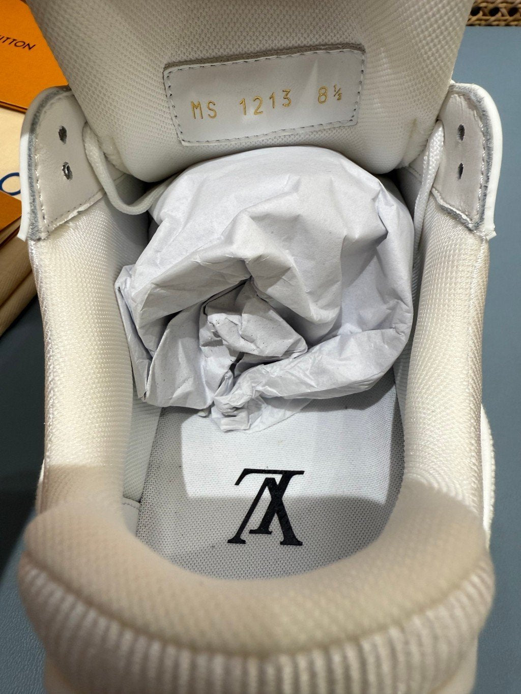 Sneakers Trainer Denim 'Blanc Nacré Monogram' — vue 6