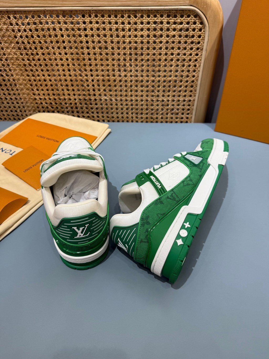 Sneakers Trainer Denim 'Blanc Vert Monogram' — vue 24