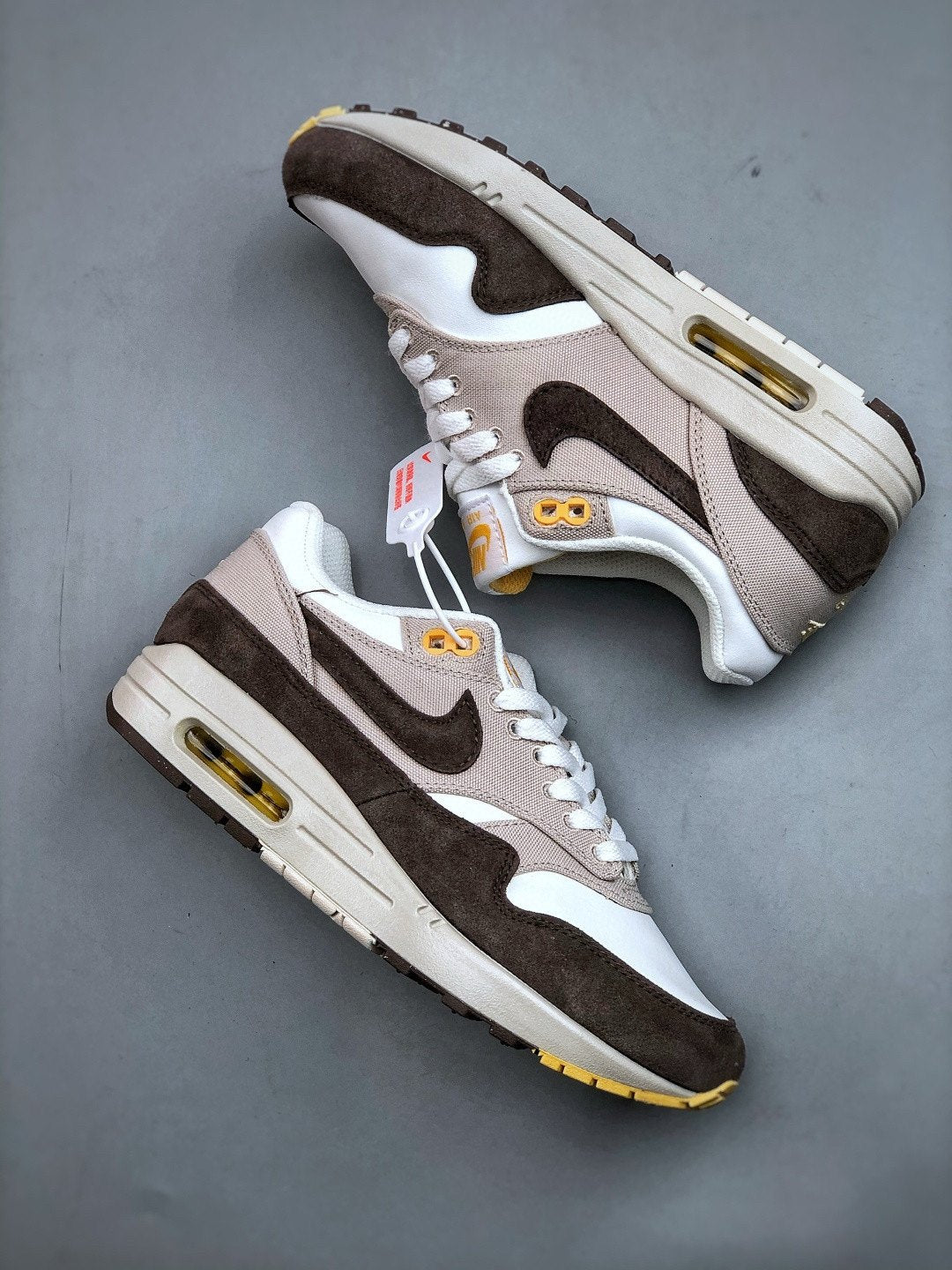 Nike Air Max 1 'Blanc Marron Chocolat' — vue 4