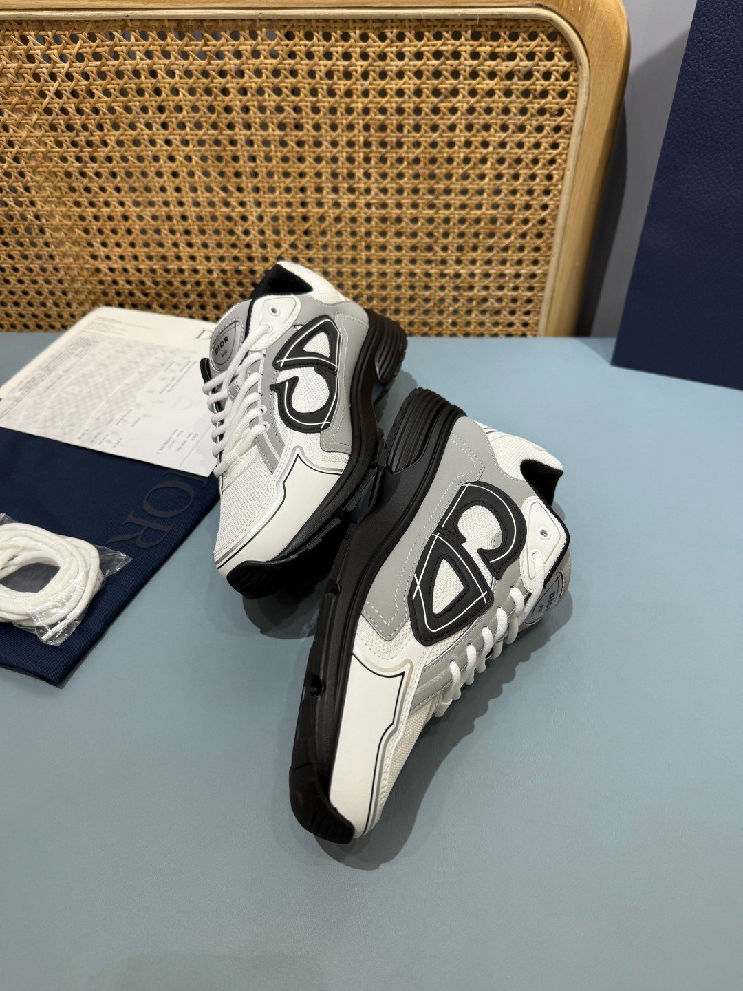 Sneakers B30 'Blanc et Noir' — vue 14