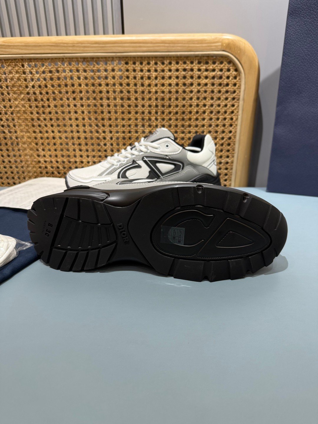 Sneakers B30 'Blanc et Noir' — vue 18