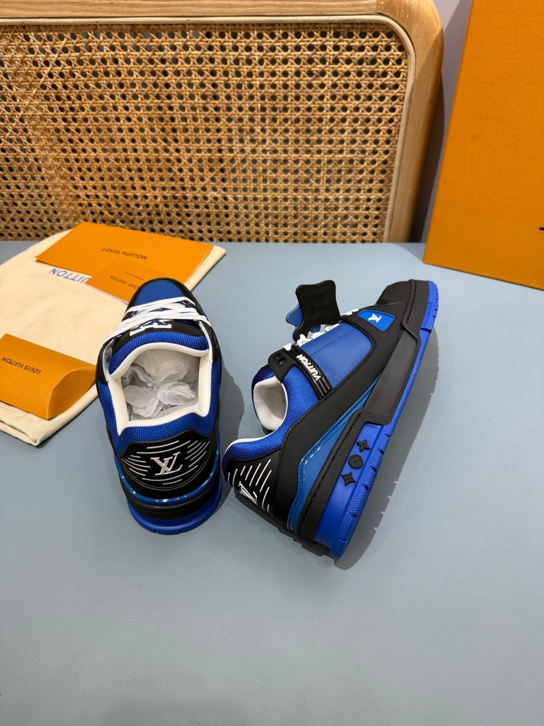 Sneakers Trainer 'Noir Bleu Roi' — vue 2