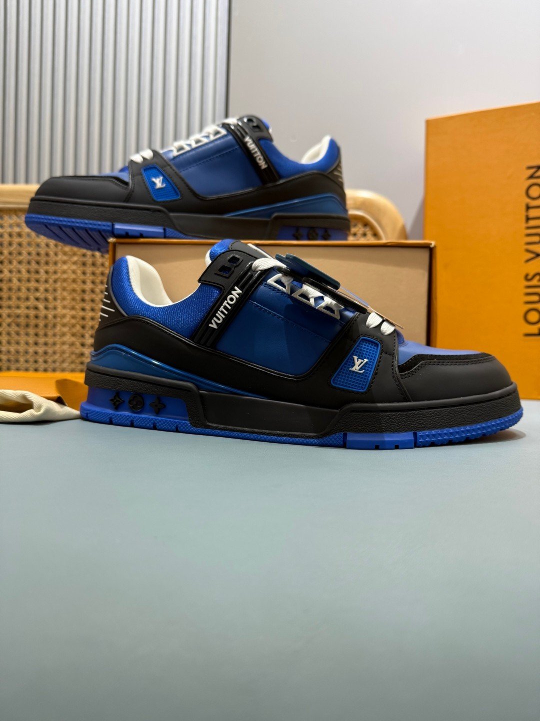 Sneakers Trainer 'Noir Bleu Roi' — vue 5