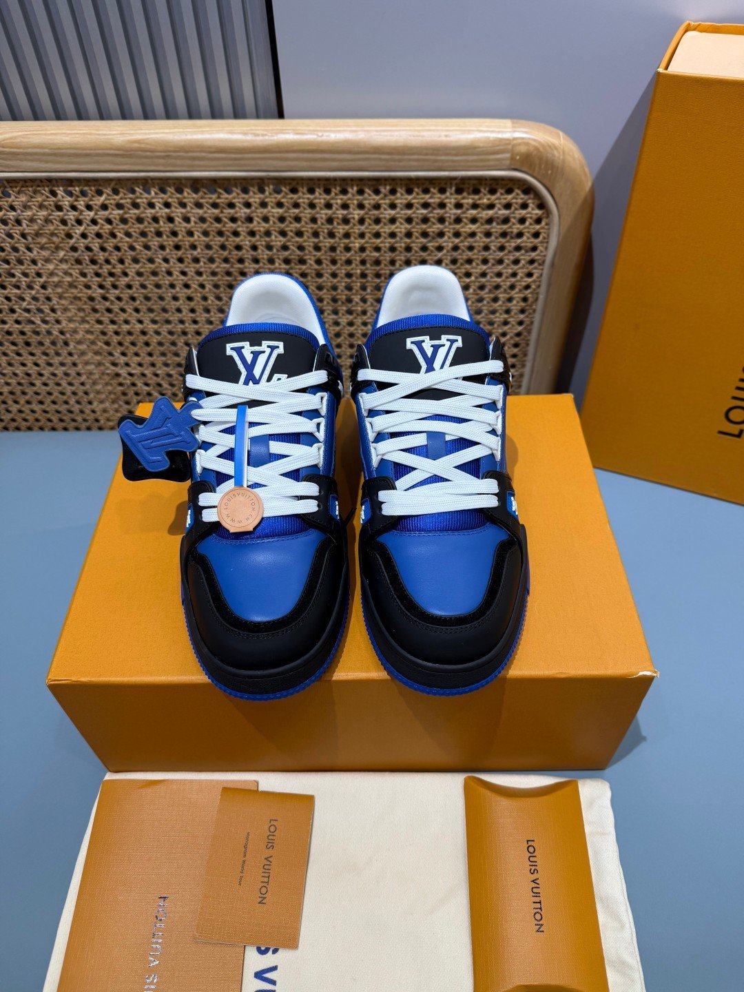 Sneakers Trainer 'Noir Bleu Roi' — vue 23