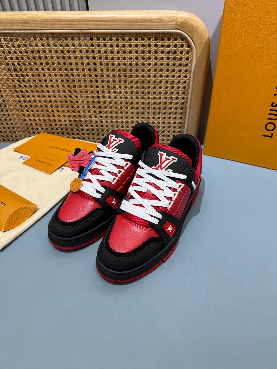 Sneakers Trainer 'Rouge Noir' — vue 15