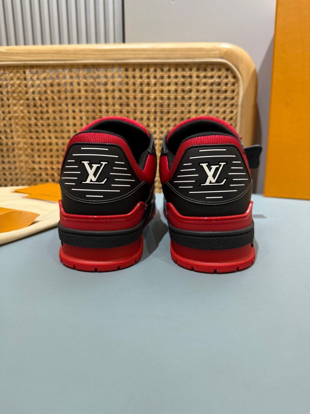 Sneakers Trainer 'Rouge Noir' — vue 20