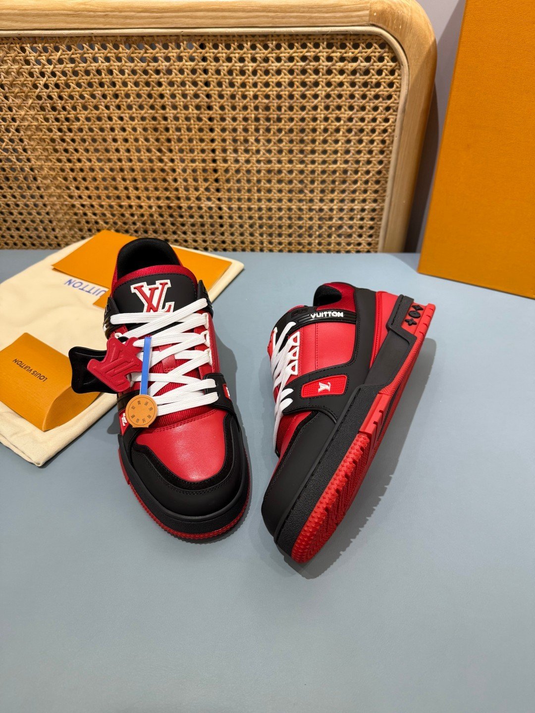 Sneakers Trainer 'Rouge Noir' — vue 25