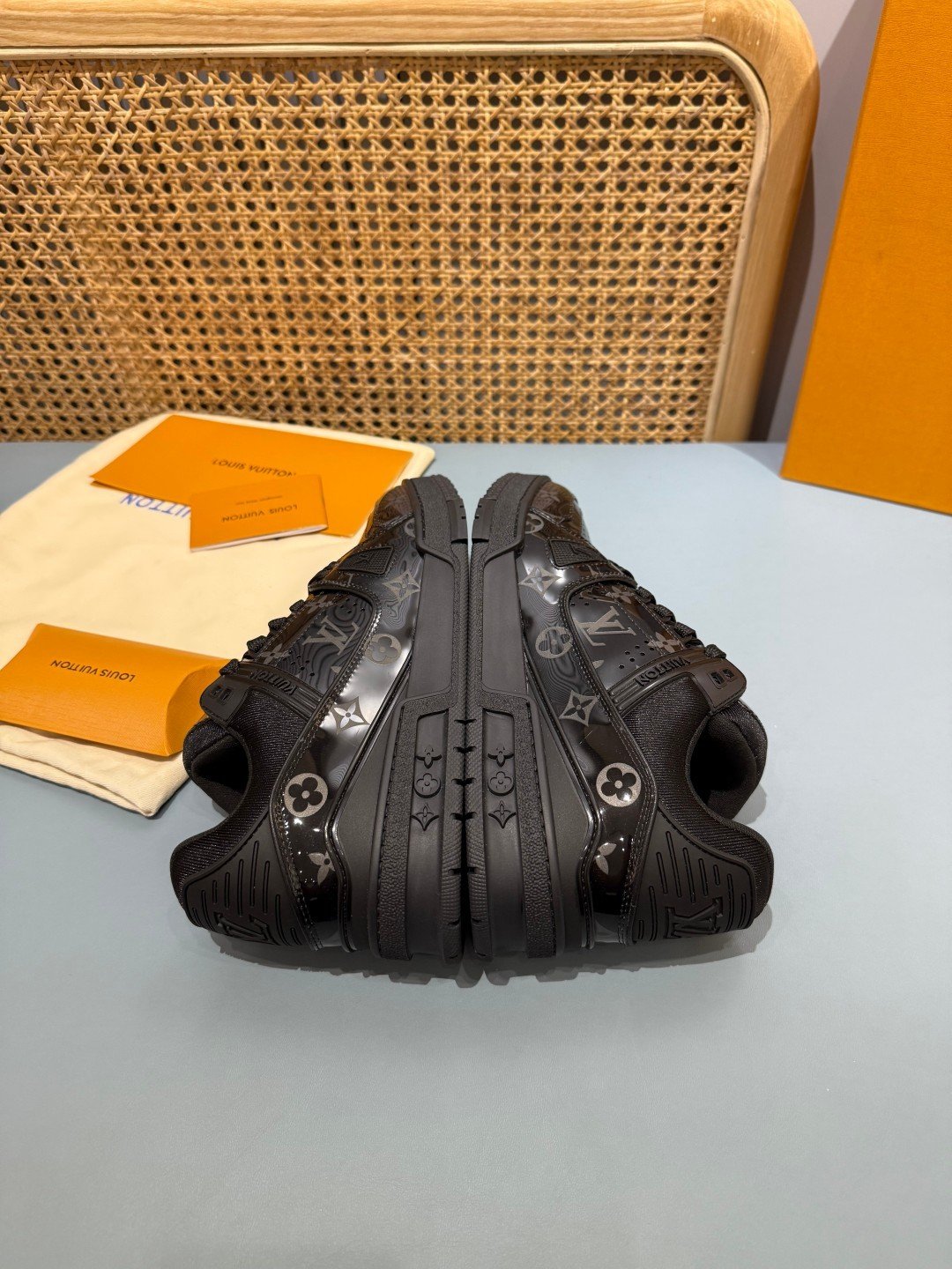 Sneakers Trainer 'Noir Brillant' — vue 19