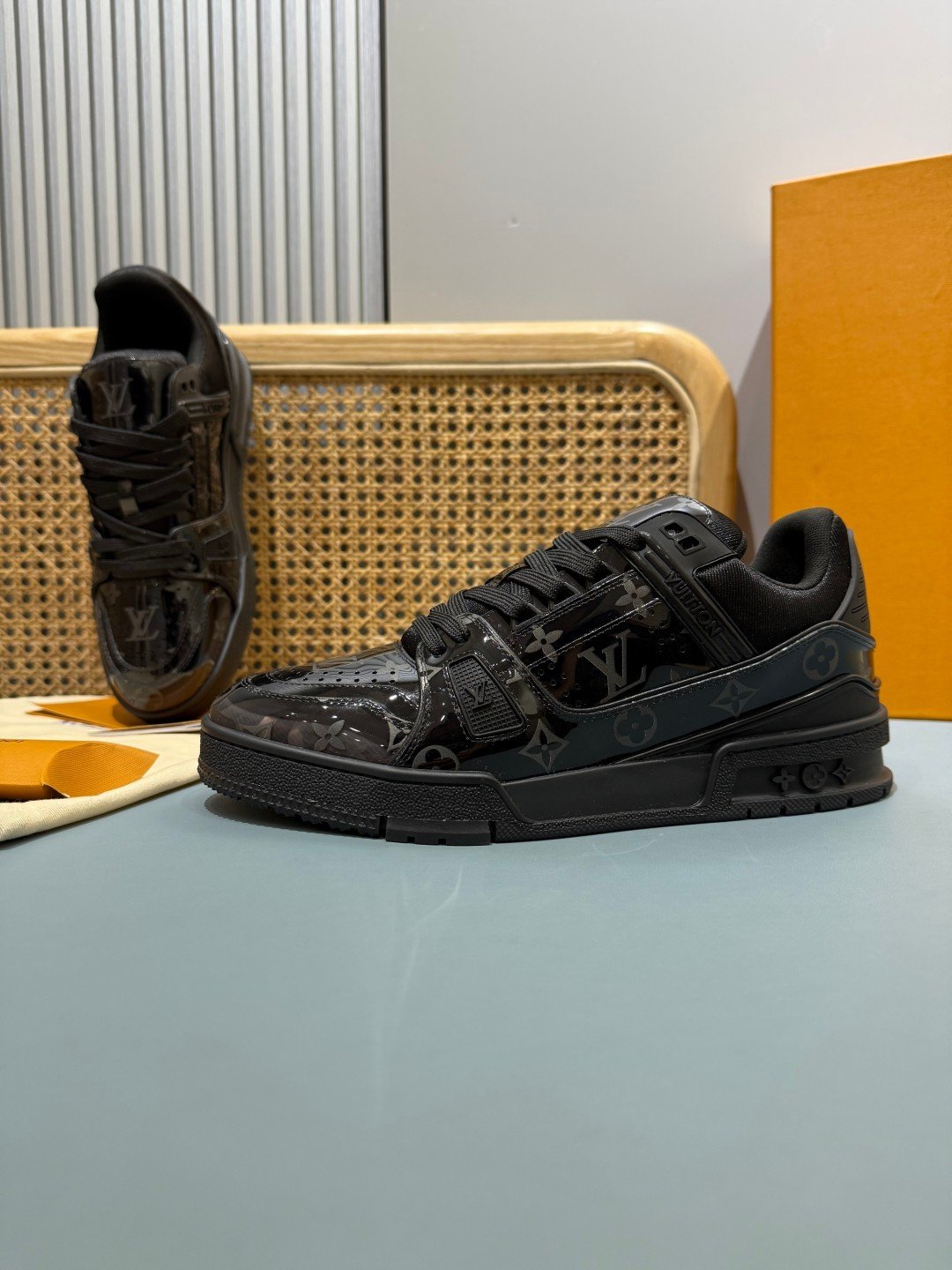 Sneakers Trainer 'Noir Brillant' — vue 24