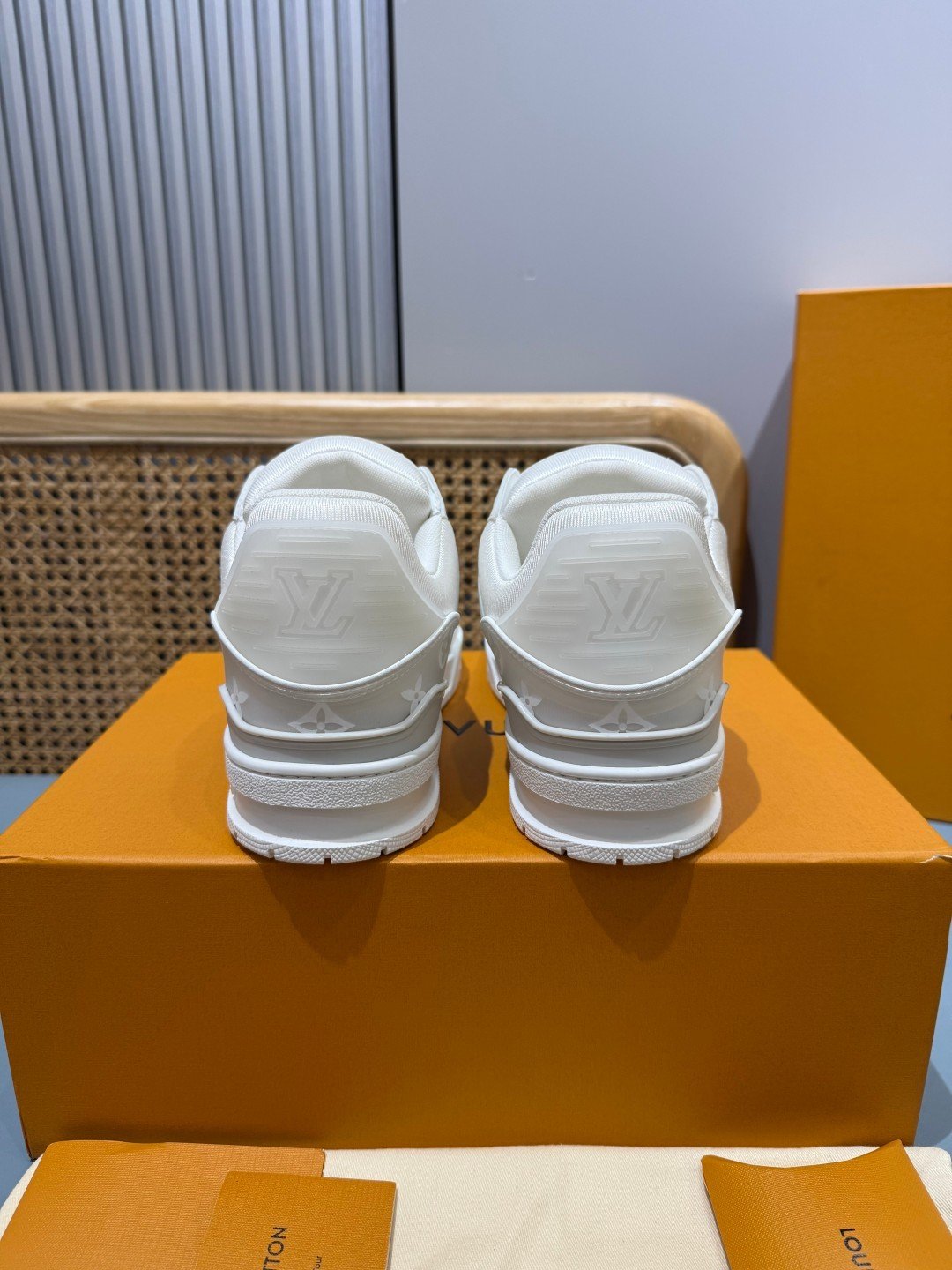 Sneakers Trainer 'Blanc Glacé' — vue 2