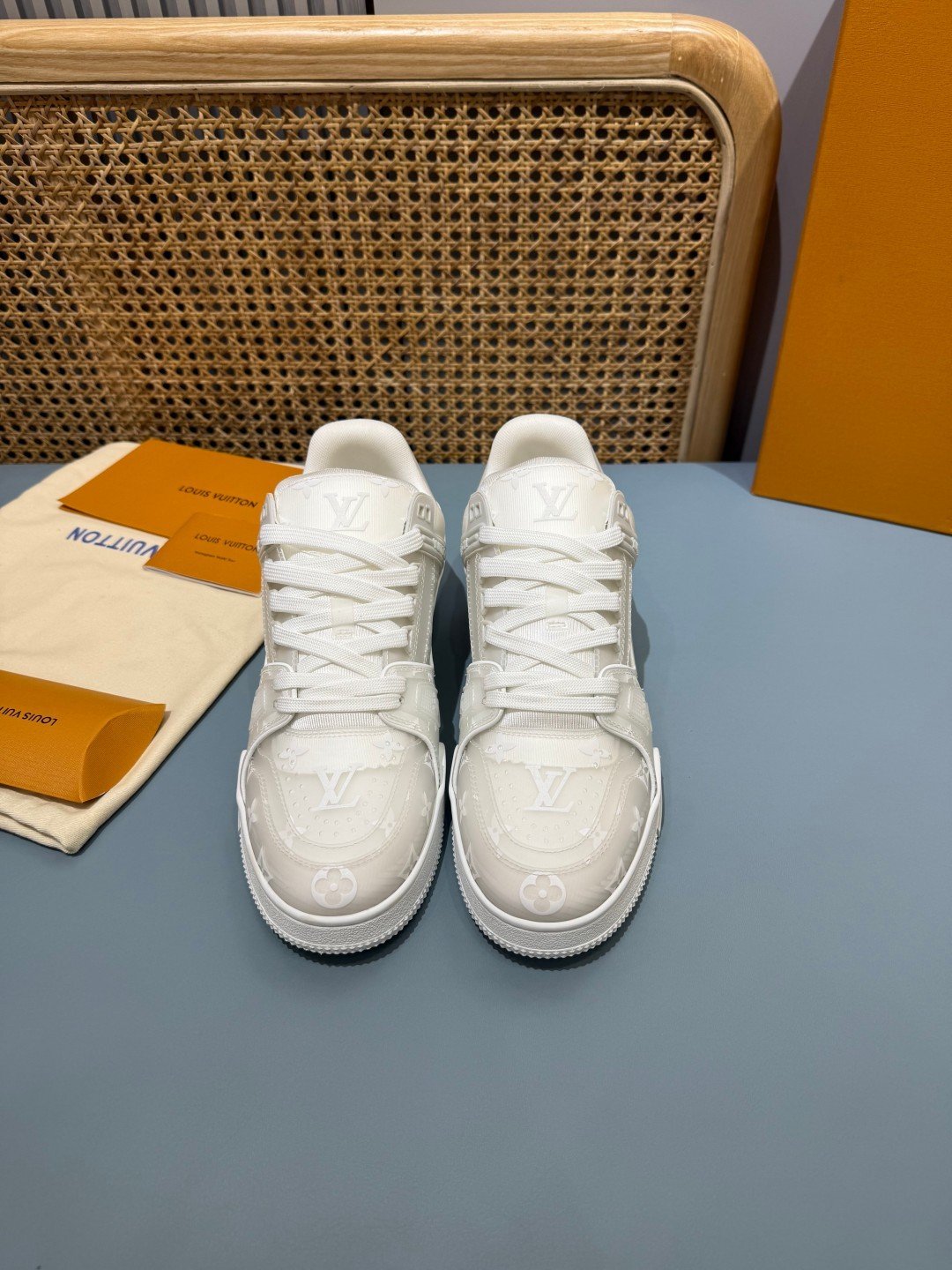 Sneakers Trainer 'Blanc Glacé' — vue 17