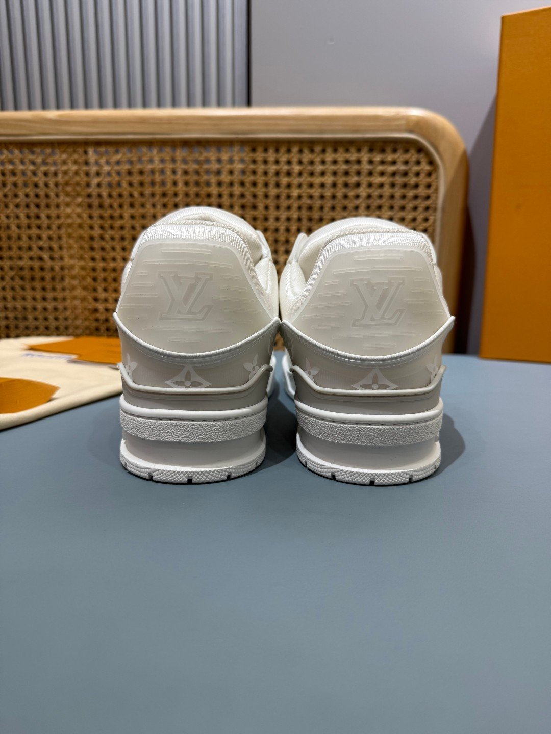 Sneakers Trainer 'Blanc Glacé' — vue 20