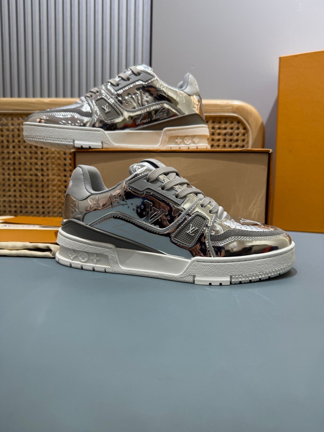Sneakers Trainer 'Argent Chromé' — vue 5