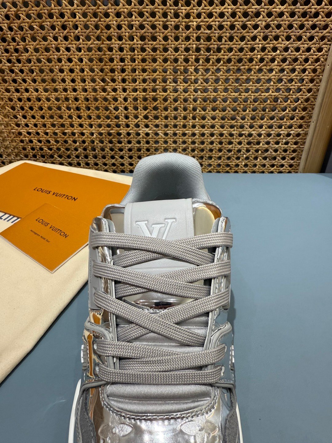 Sneakers Trainer 'Argent Chromé' — vue 6