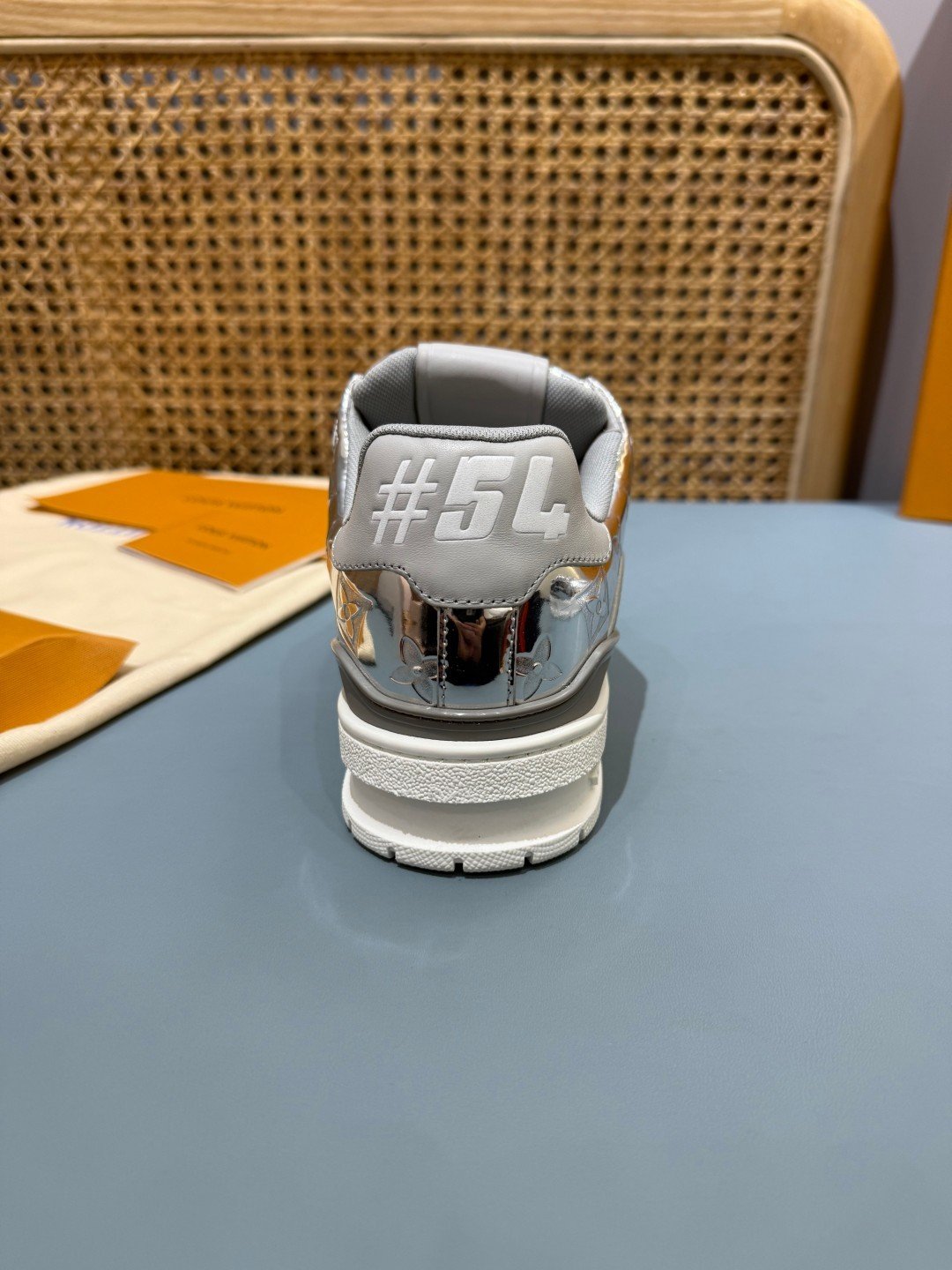 Sneakers Trainer 'Argent Chromé' — vue 8
