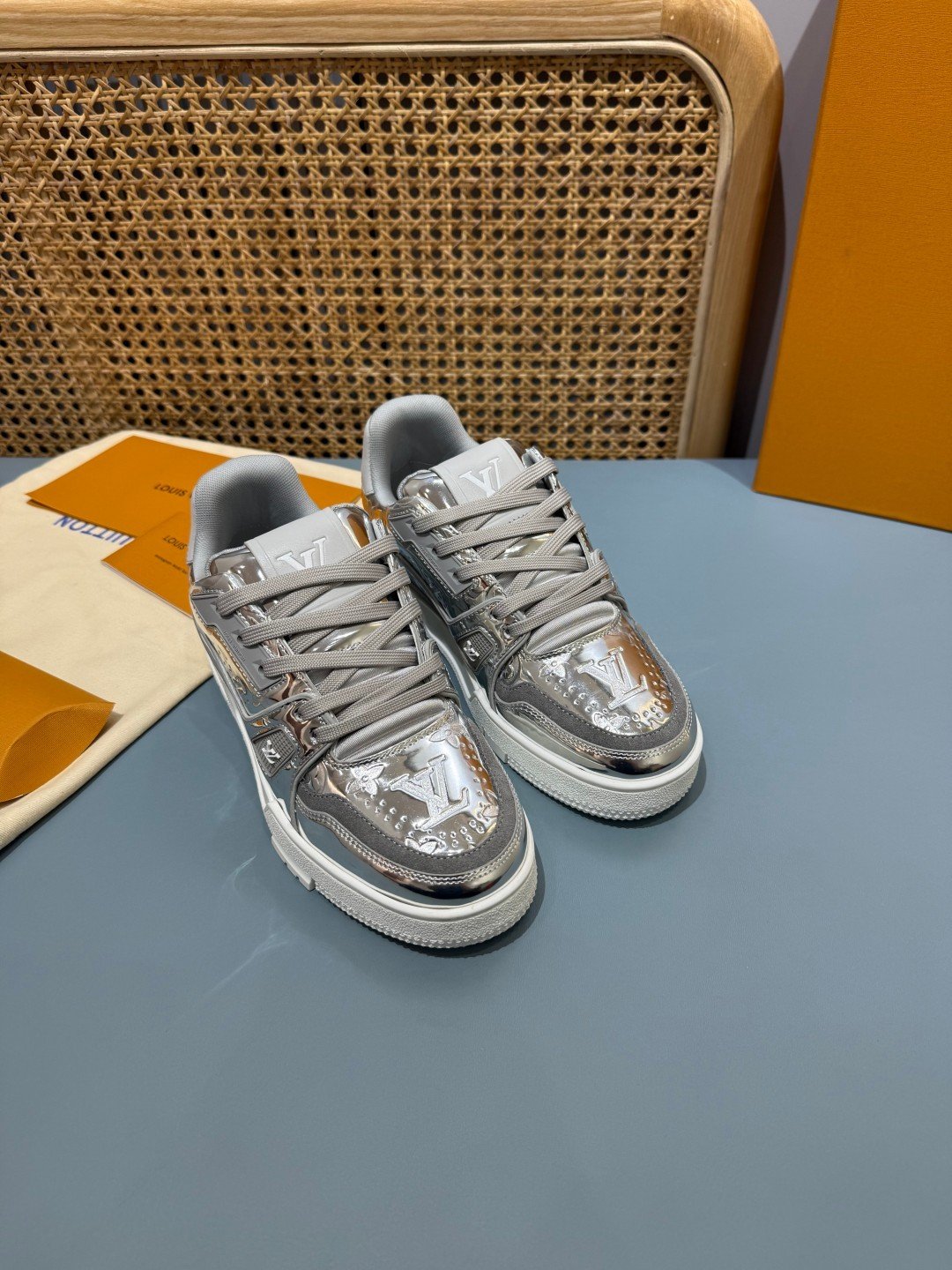Sneakers Trainer 'Argent Chromé' — vue 15