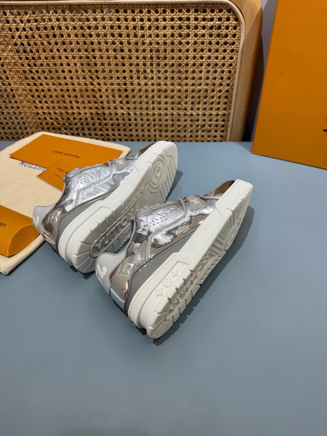 Sneakers Trainer 'Argent Chromé' — vue 21