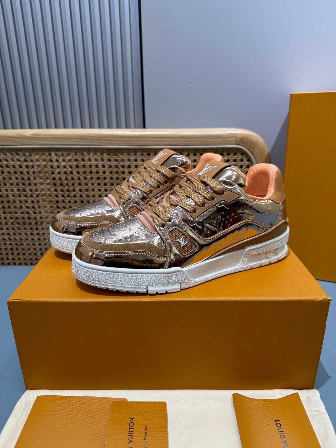 Sneakers Trainer 'Cuivre Métallisé' — vue 3