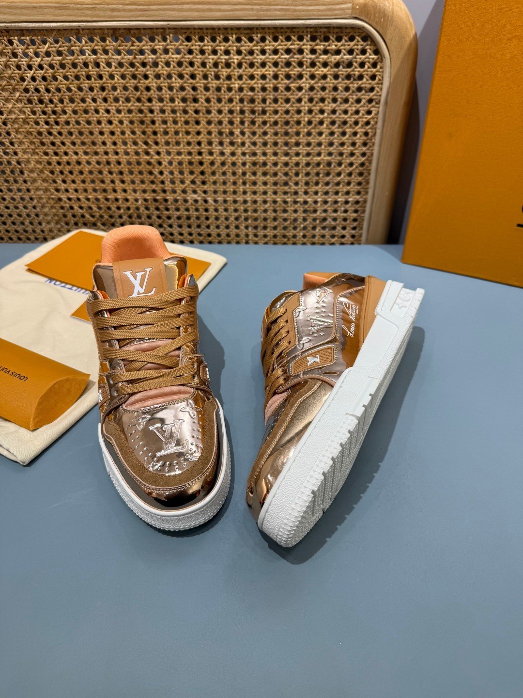 Sneakers Trainer 'Cuivre Métallisé' — vue 25