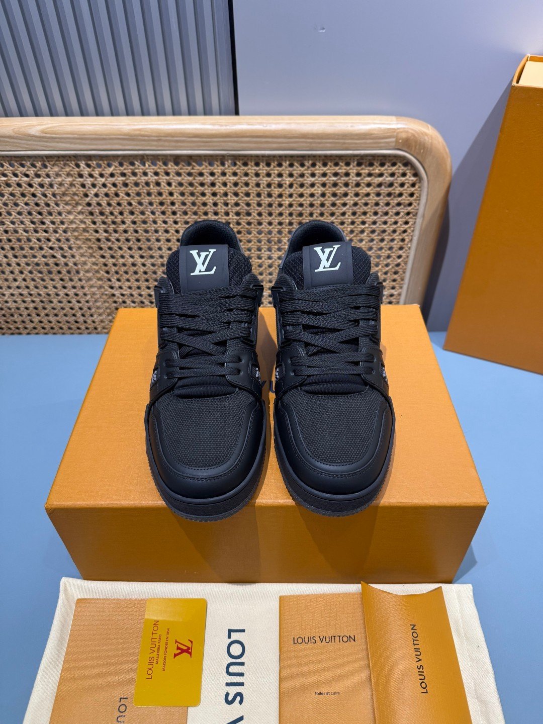 Sneakers Trainer 'Noir Profond' — vue 4